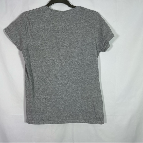 Gildan, Cute Puppy Graphic T-Shirt, Size Medium. In excellent condition! - Picture 6 of 6